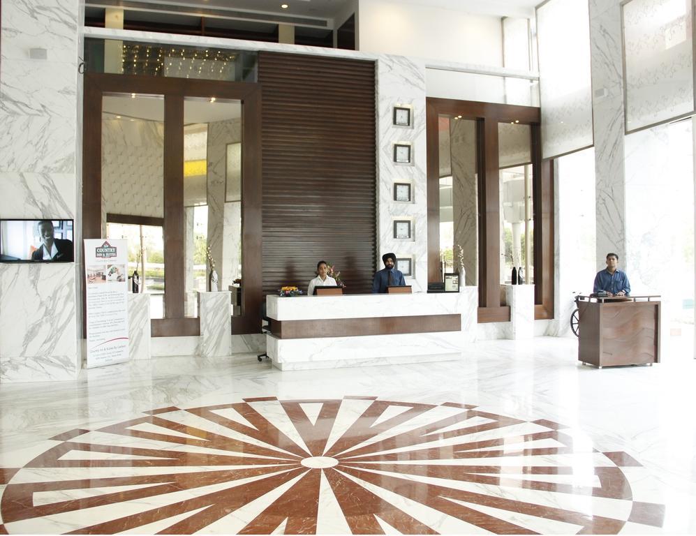 Country Inn & Suites By Radisson, バティンダ エクステリア 写真